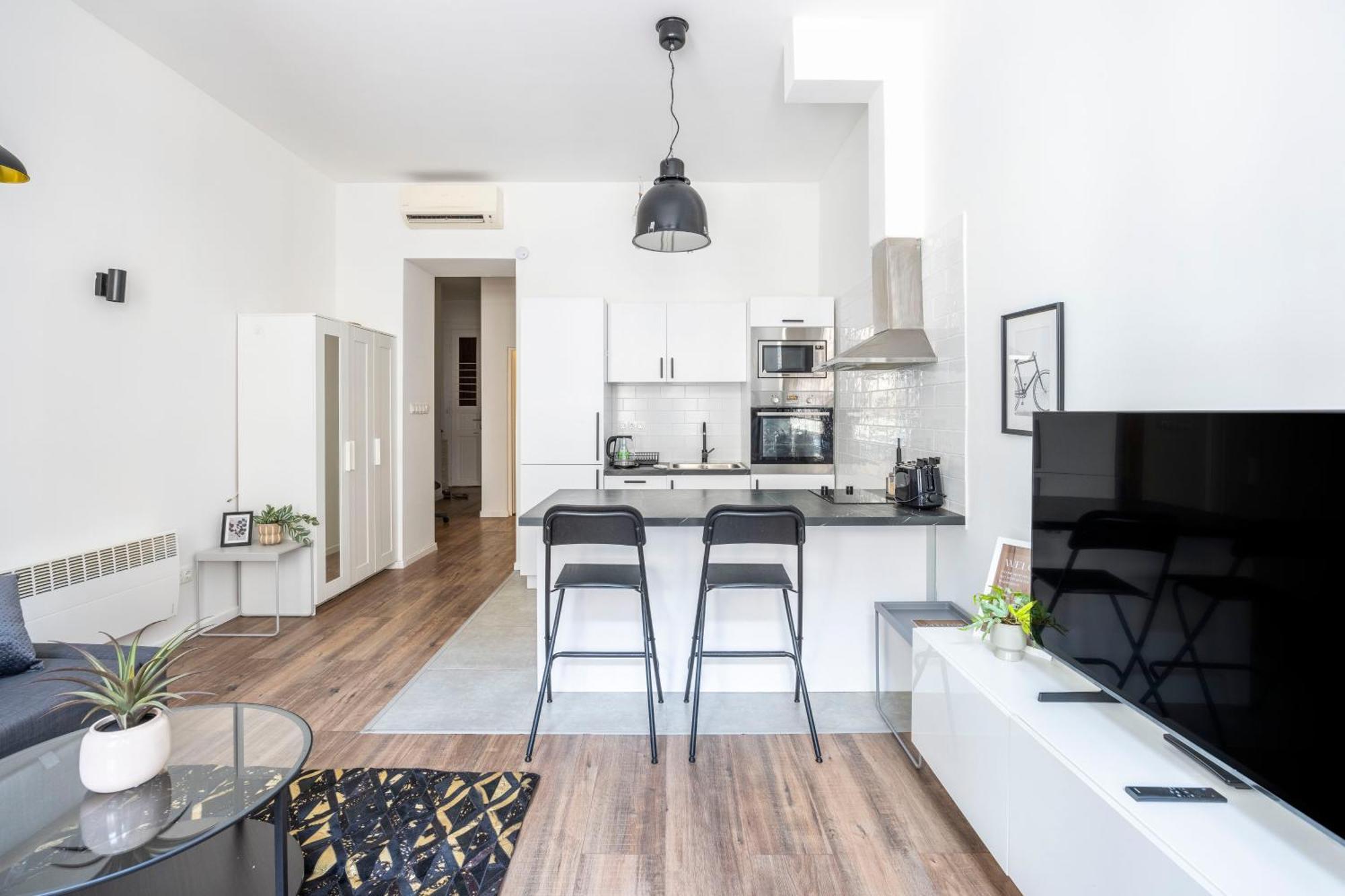 Charming & Cozy Central 1Bedrm Suites ブダペスト エクステリア 写真