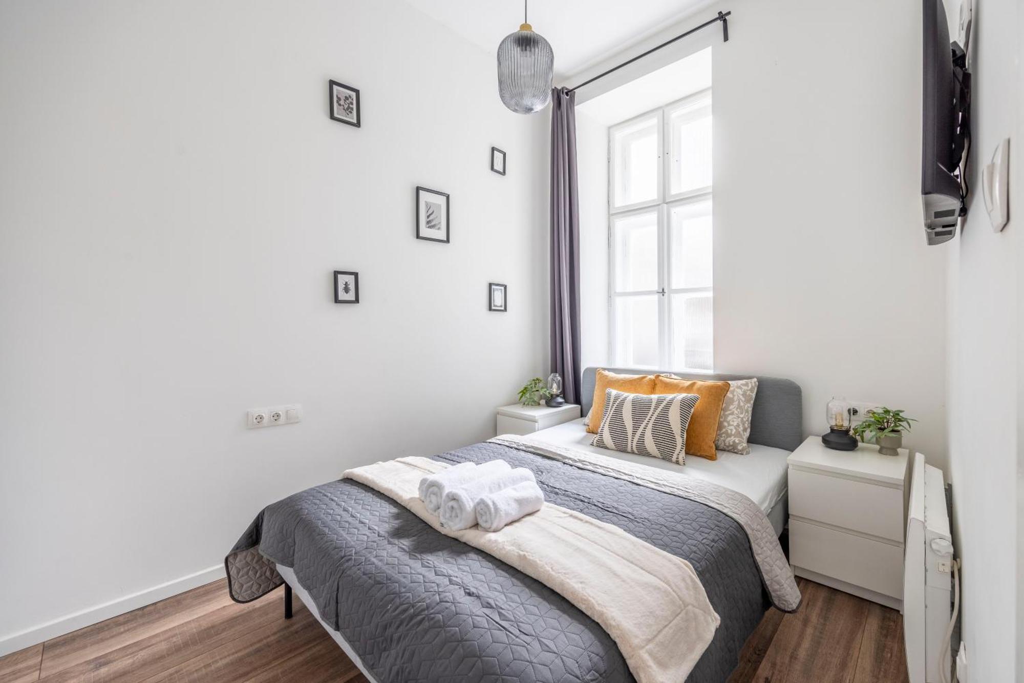 Charming & Cozy Central 1Bedrm Suites ブダペスト エクステリア 写真