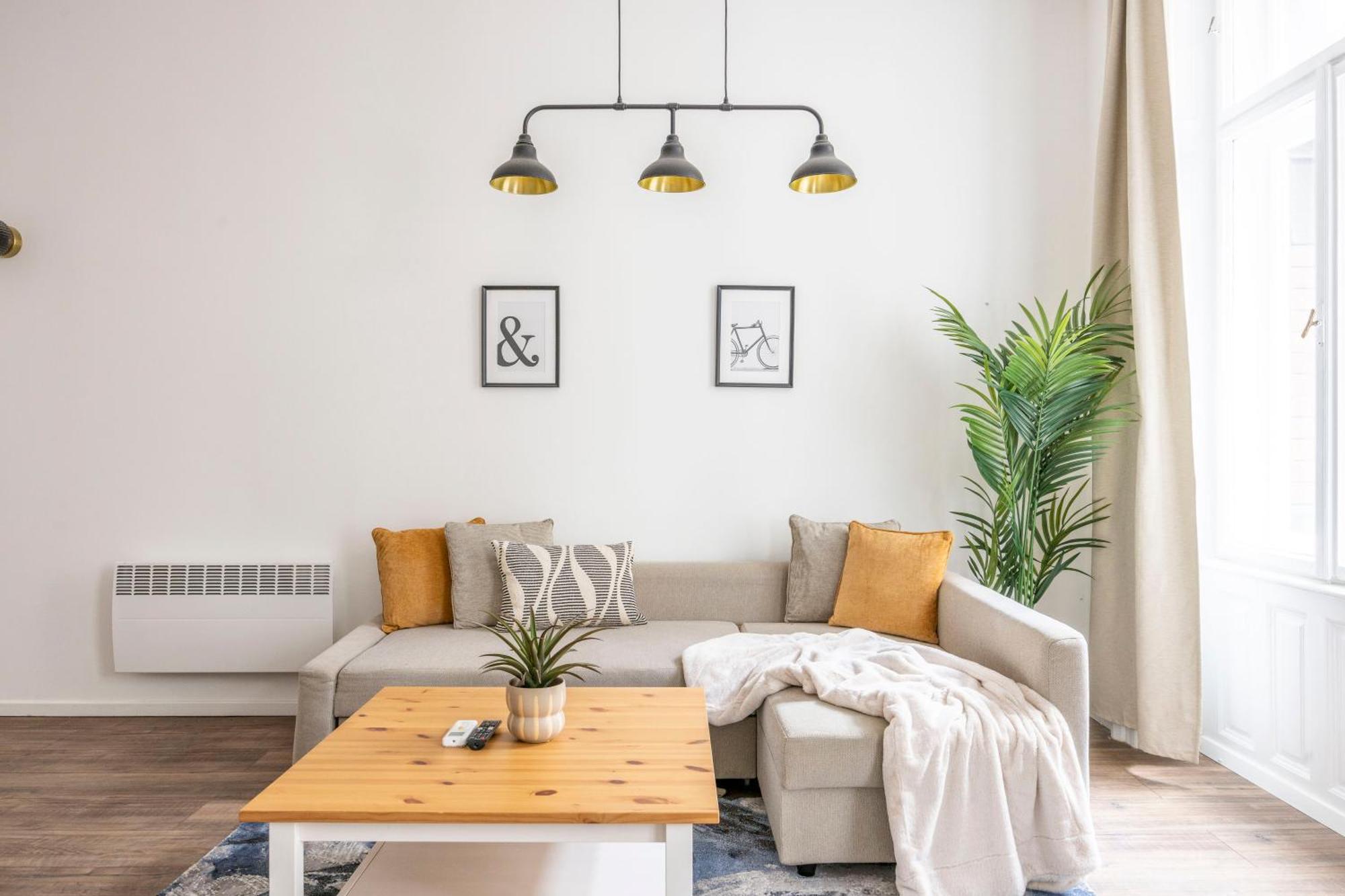Charming & Cozy Central 1Bedrm Suites ブダペスト エクステリア 写真